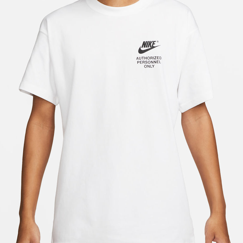 T-Shirt Nike Sportswear Authorized Personnel Tee DM6427-100 Uomo