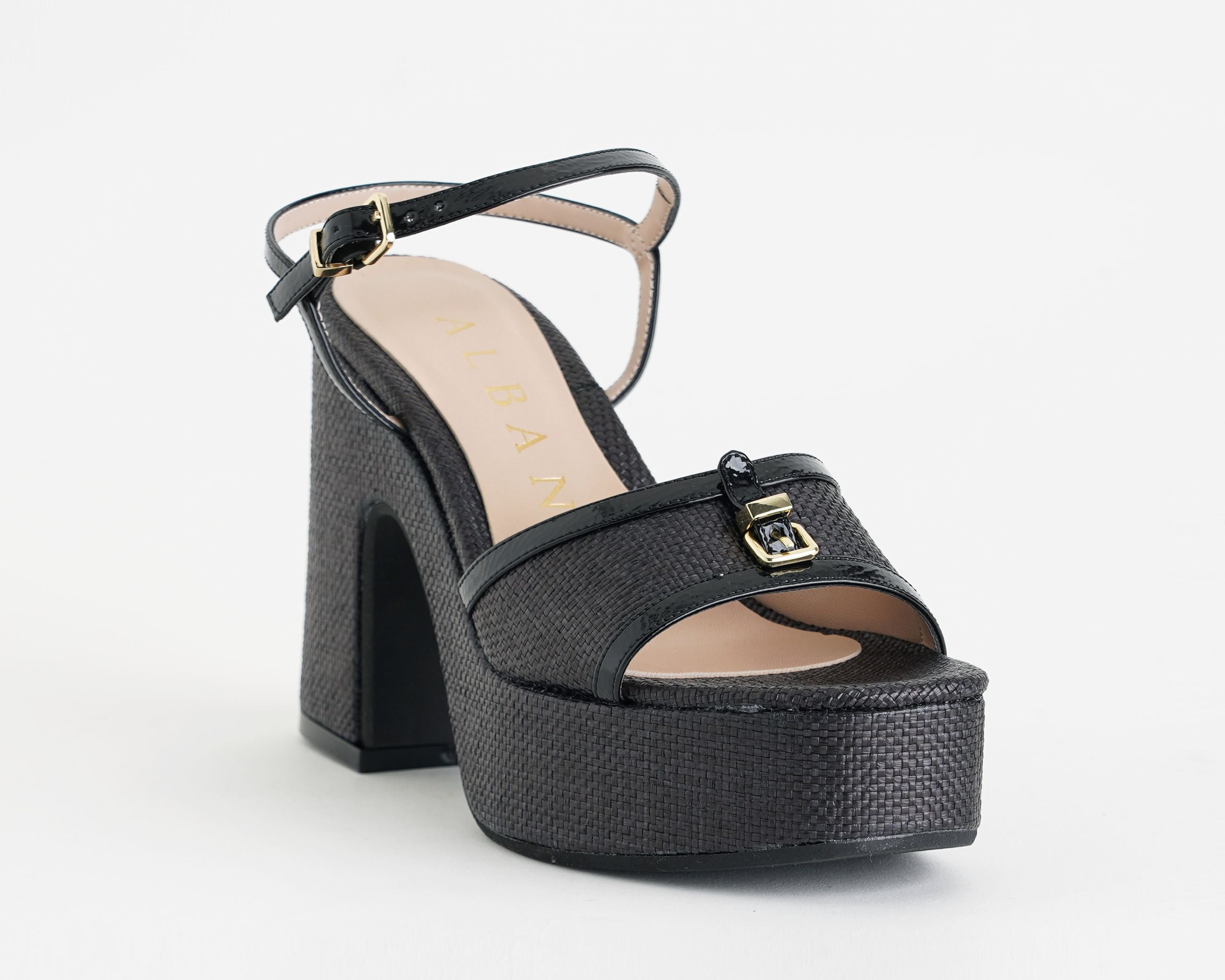 Sandalo con plateau Albano 5574 nero da donna, tomaia in rafia e cinturino regolabile, plateau 3 cm