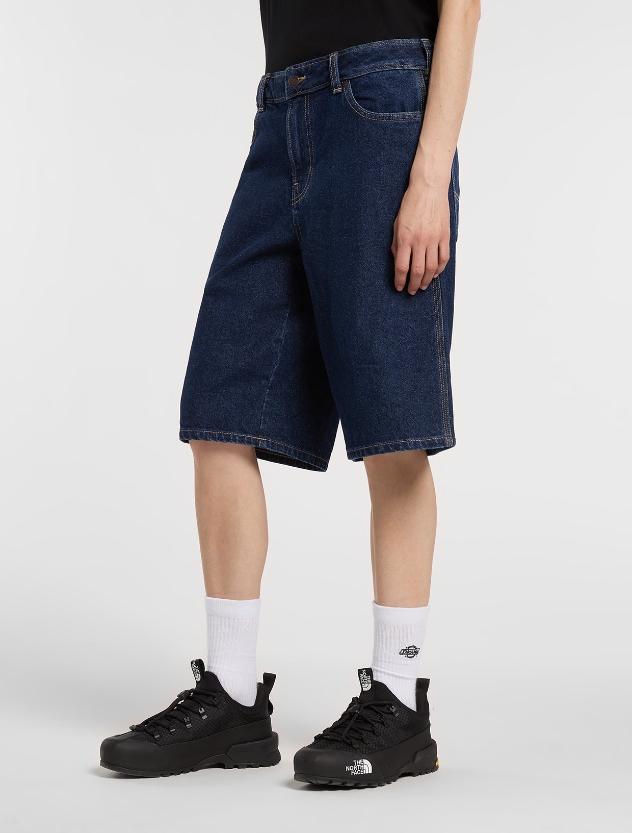 Dickies 957 13-Inch Shorts Dark Indigo DK0A88JS0DD1 – Shorts donna in denim workwear