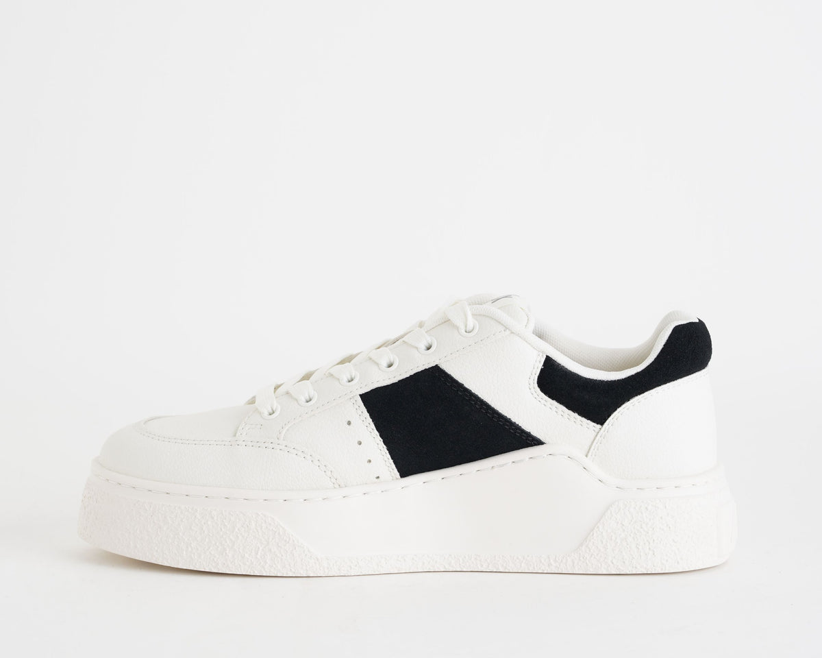 Sneakers Armani Exchange XM002627AF17540 Off White/Black
