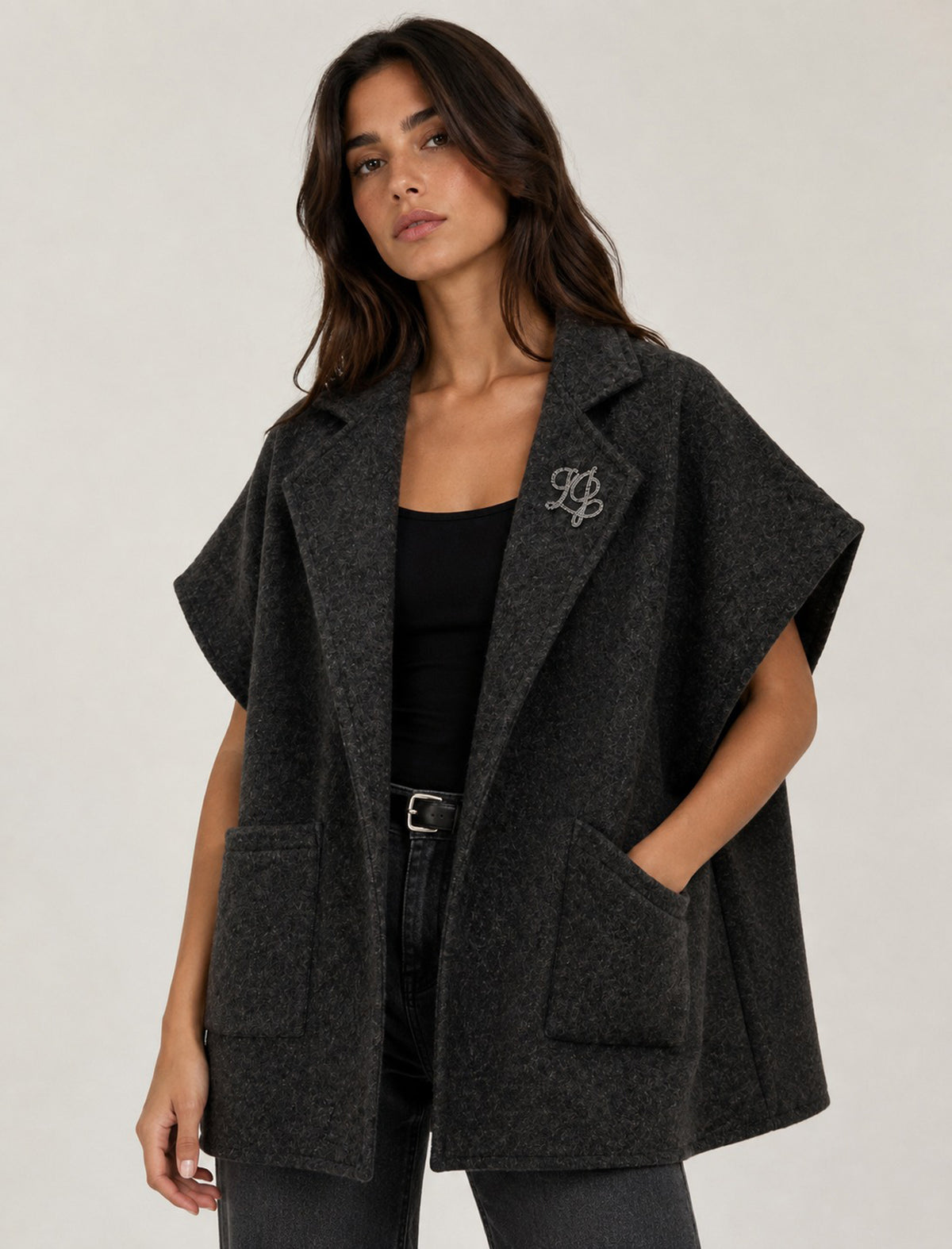 Poncho lungo Liu Jo 2F6044 T2742 Chevron Nero/Testa di Moro