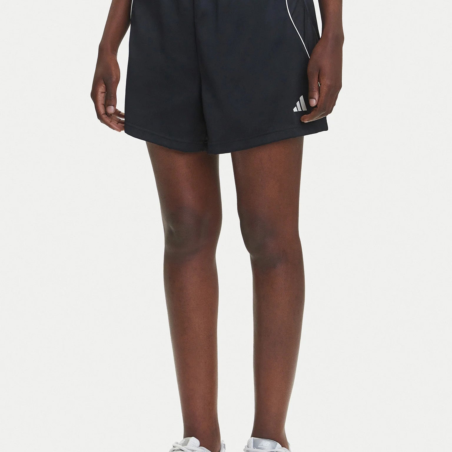 Shorts Adidas Stadium JL7001 donna neri Loose Fit - 97% poliestere riciclato