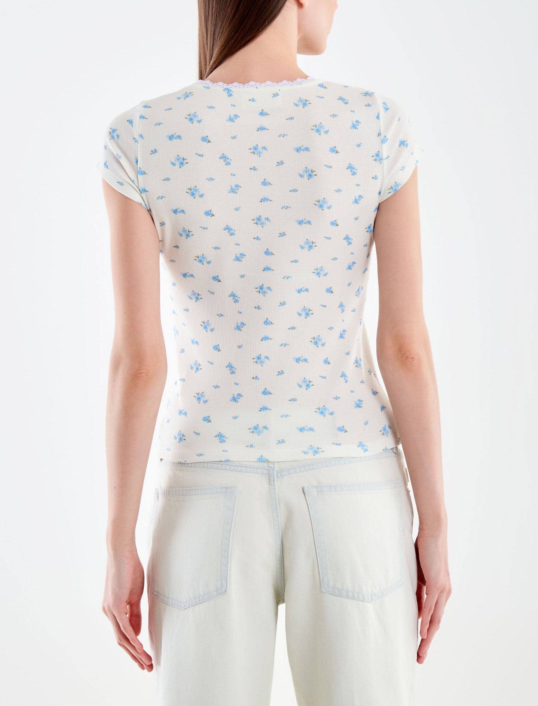T-shirt cropped costine Vicolo UAB0203 – vista posteriore figura intera