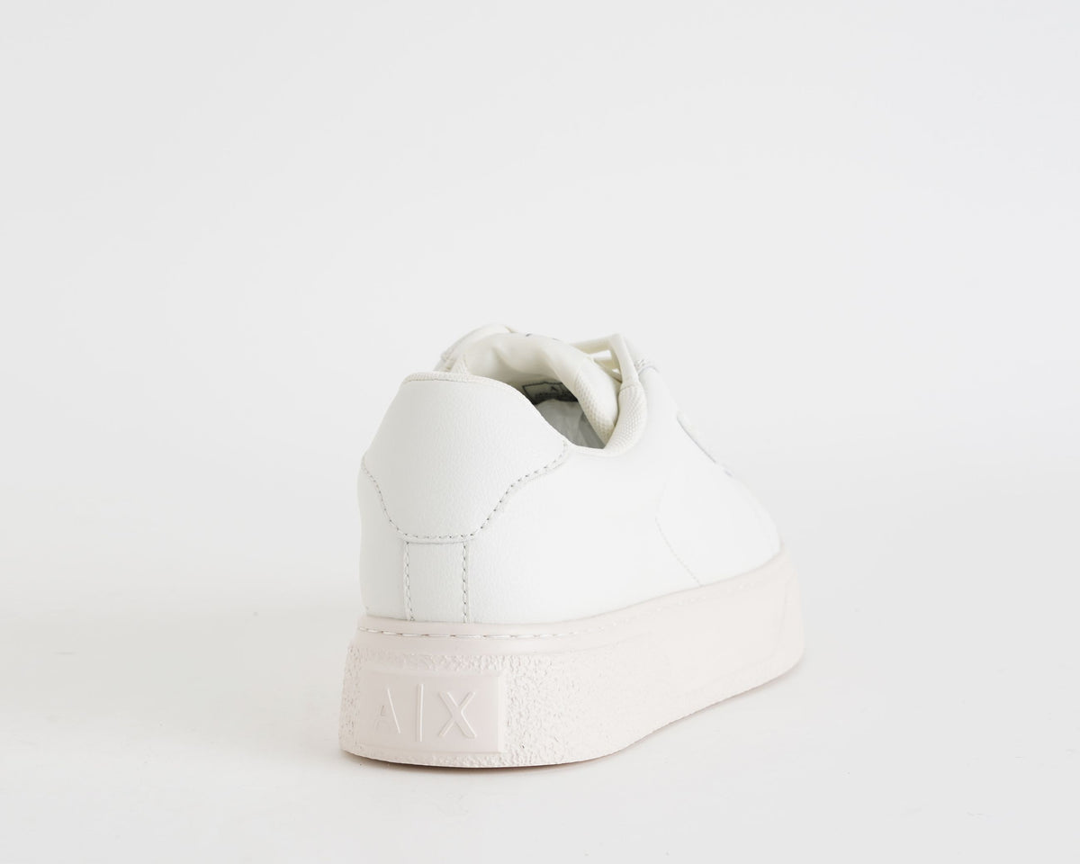 Sneakers Armani Exchange XM001666AF31308 Off White+Off White