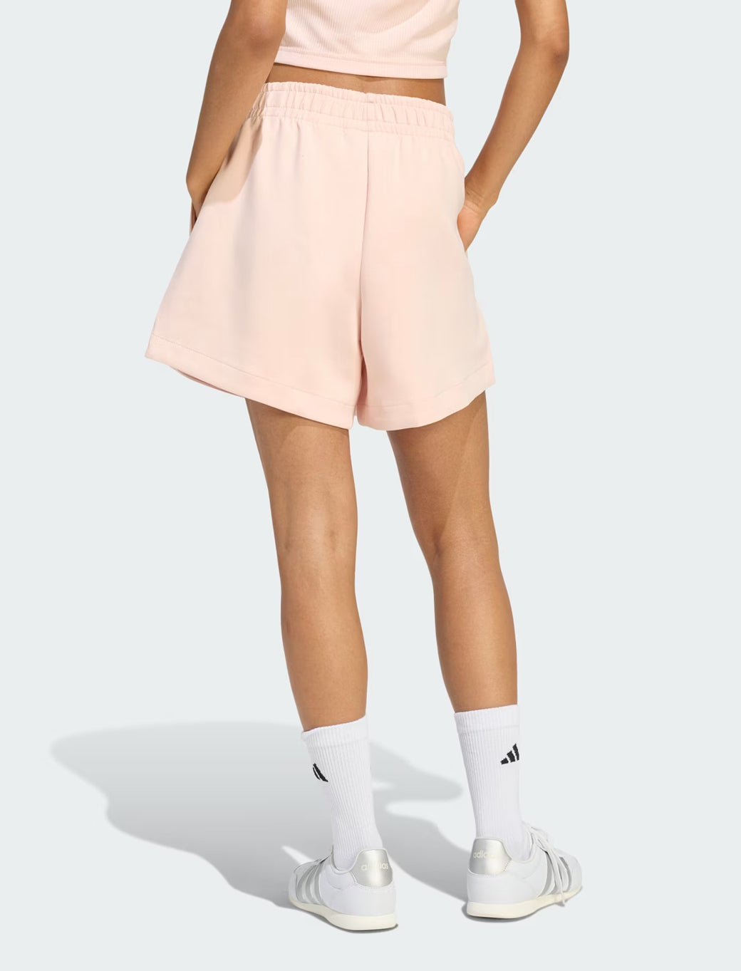 Adidas Shorts KD2103 Blush Pink – shorts donna indossati, vista posteriore