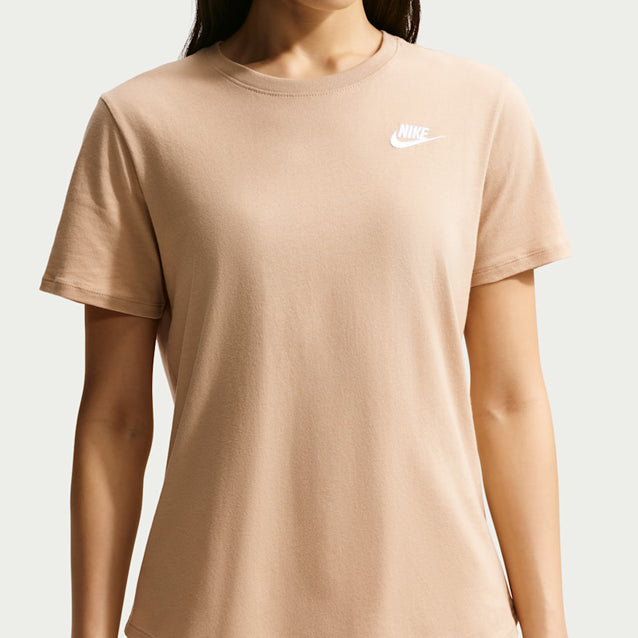 T-Shirt Nike Sportswear Club Essentials DX7902-286 Linen/(White) Donna