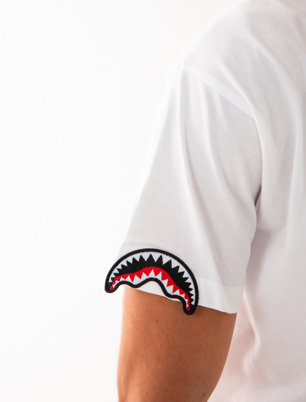 SPRAYGROUND SP846WHT T-Shirt Sharkpatches Uomo Bianco