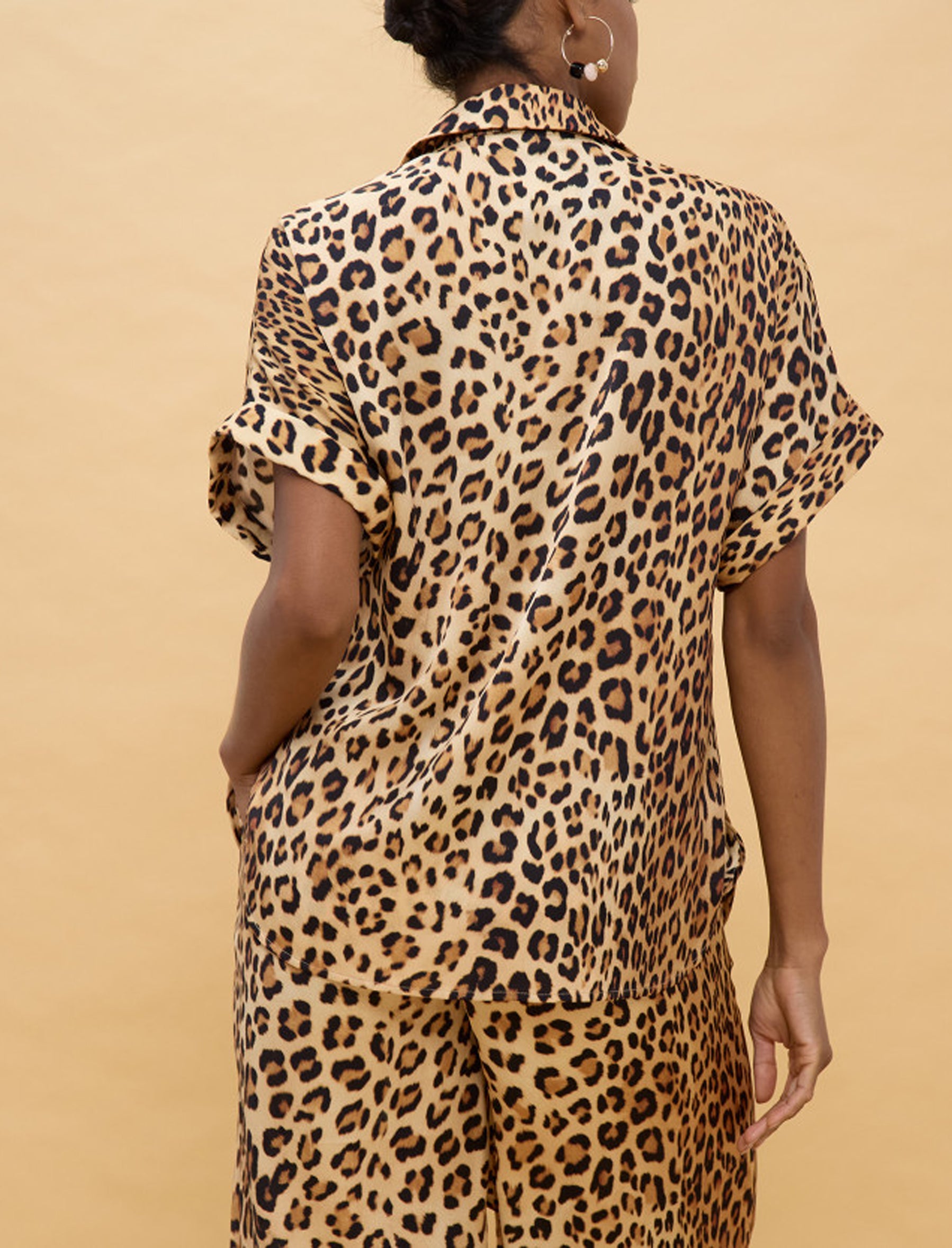 Camicia manica corto nodo stampa animalier Lola Casademunt LS2615007 Marrone-Multi