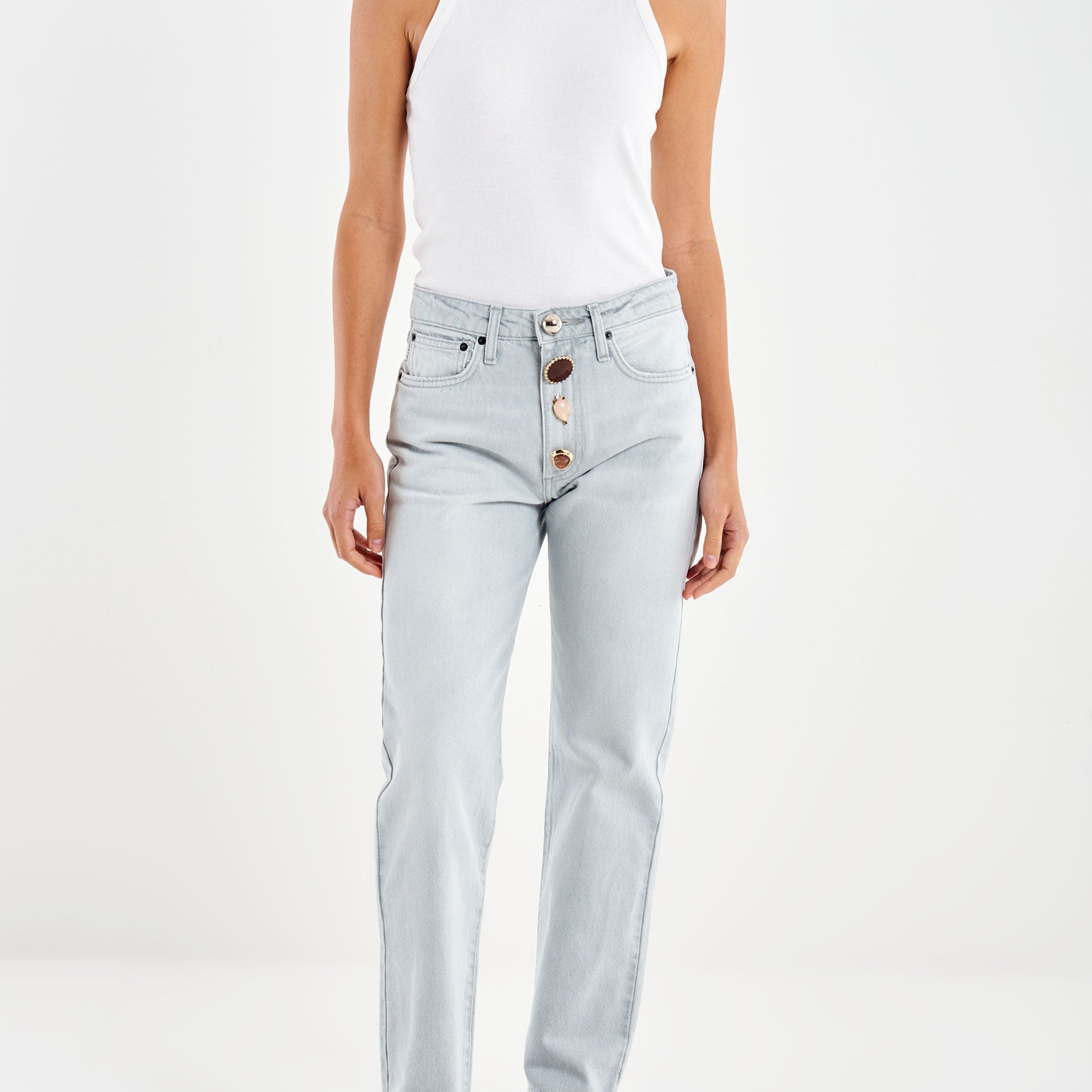 Jeans donna Vicolo Zoe DAB5110 denim grigio – vista frontale, vita media regular fit con bottoni gioiello