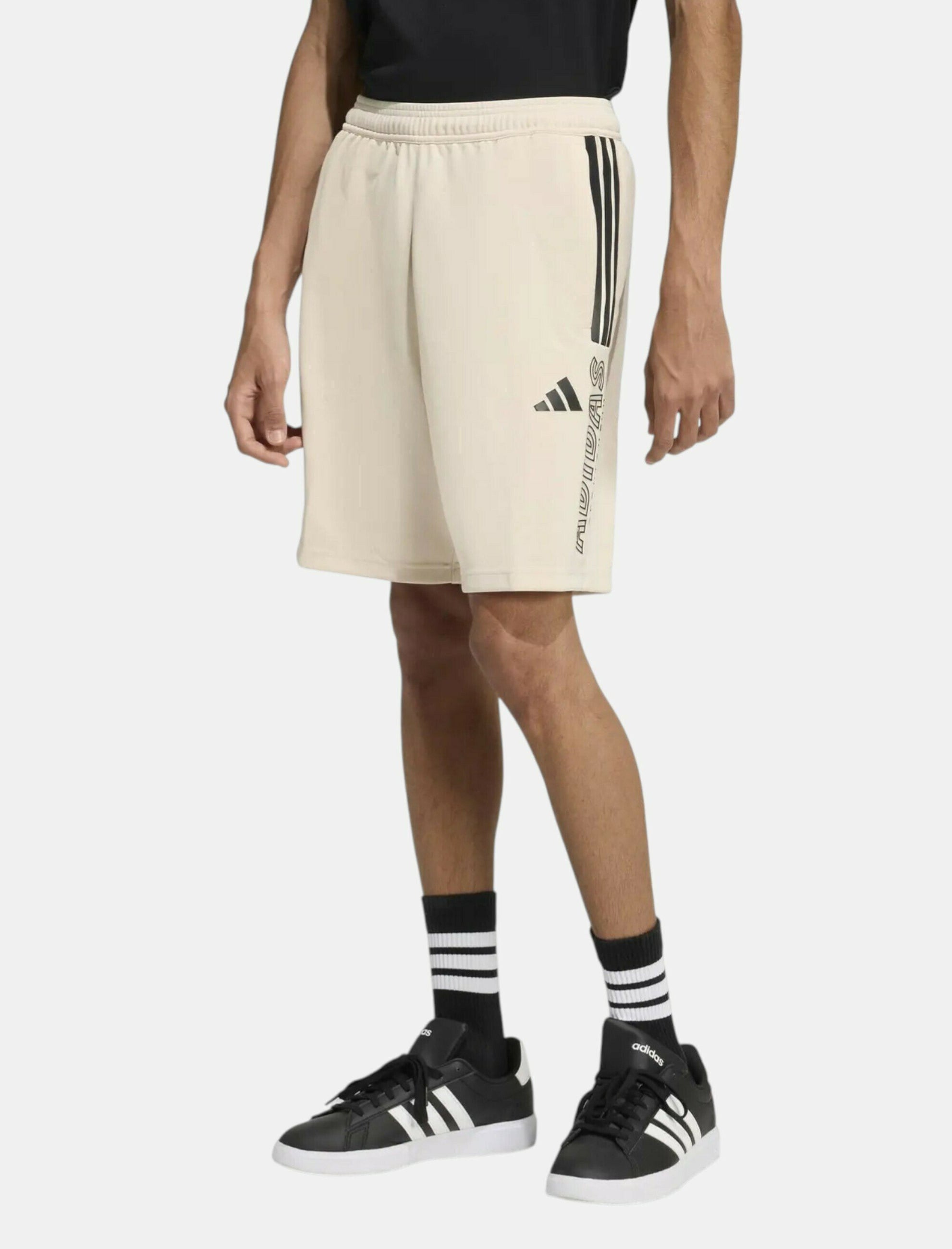 Shorts Adidas House Of Tiro KC2896 Crystal Linen uomo vista frontale
