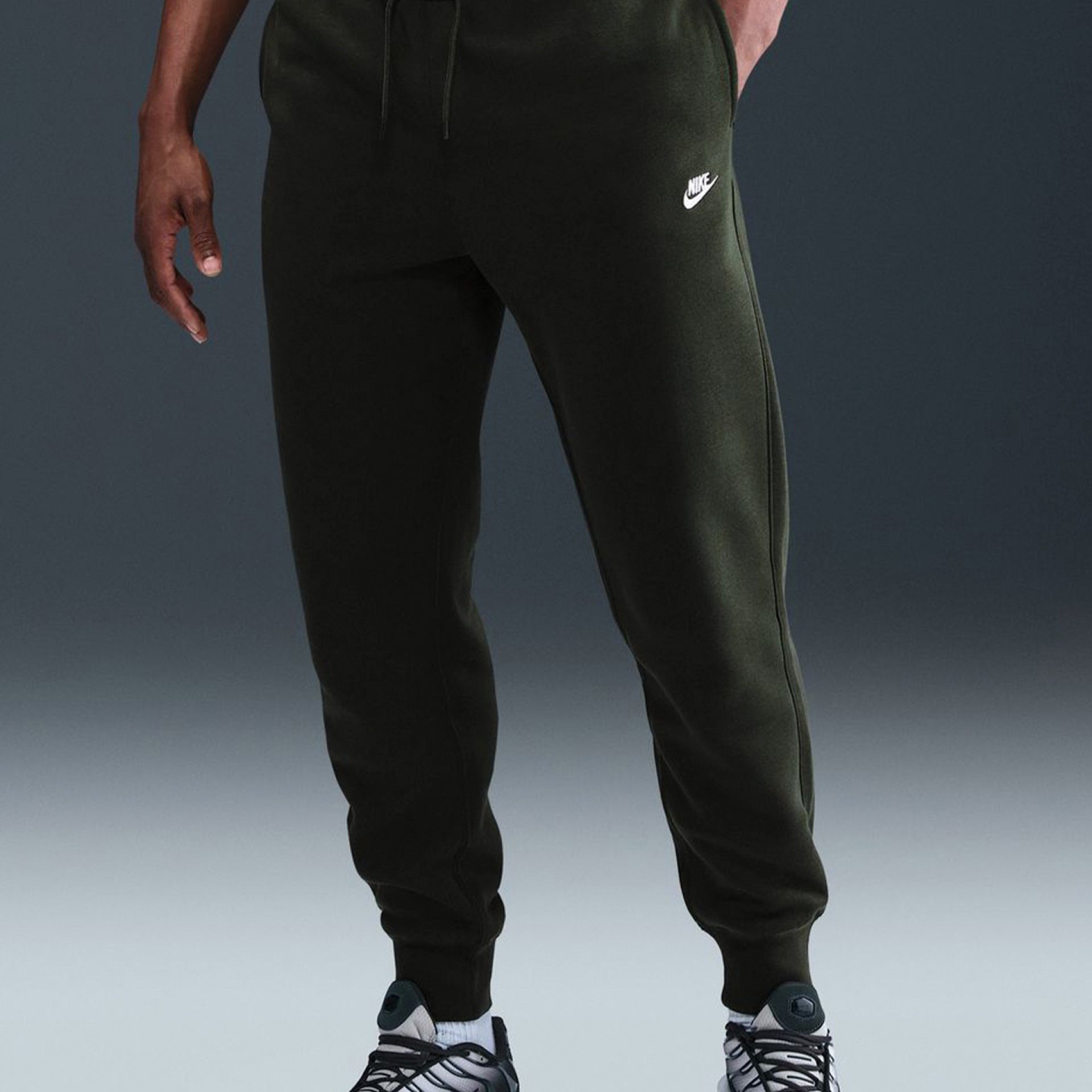 Pantaloni jogger Nike Club FN3787 355 Uomo