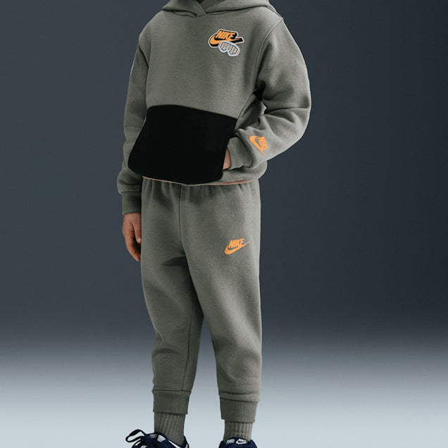 Tuta NIKE Po Jogger Fleece 86N496 Unisex bambino