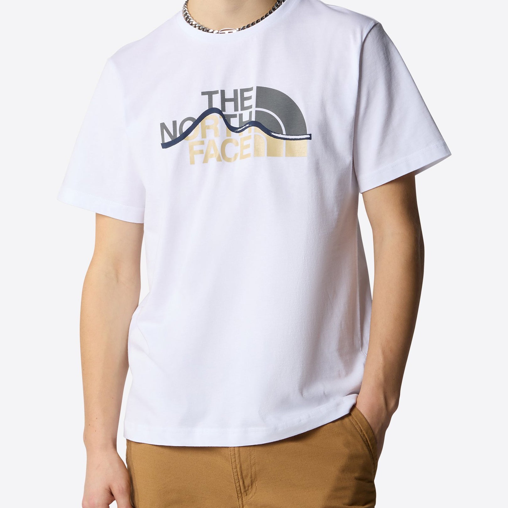 THE NORTH FACE NF0A8GUXFN41 T-Shirt Mountain Line Regular colore Bianco (TNF White)