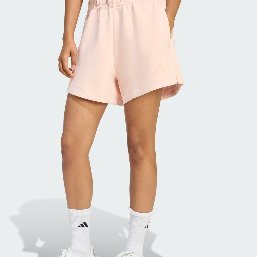 Adidas Shorts KD2103 Blush Pink – shorts donna indossati, vista frontale