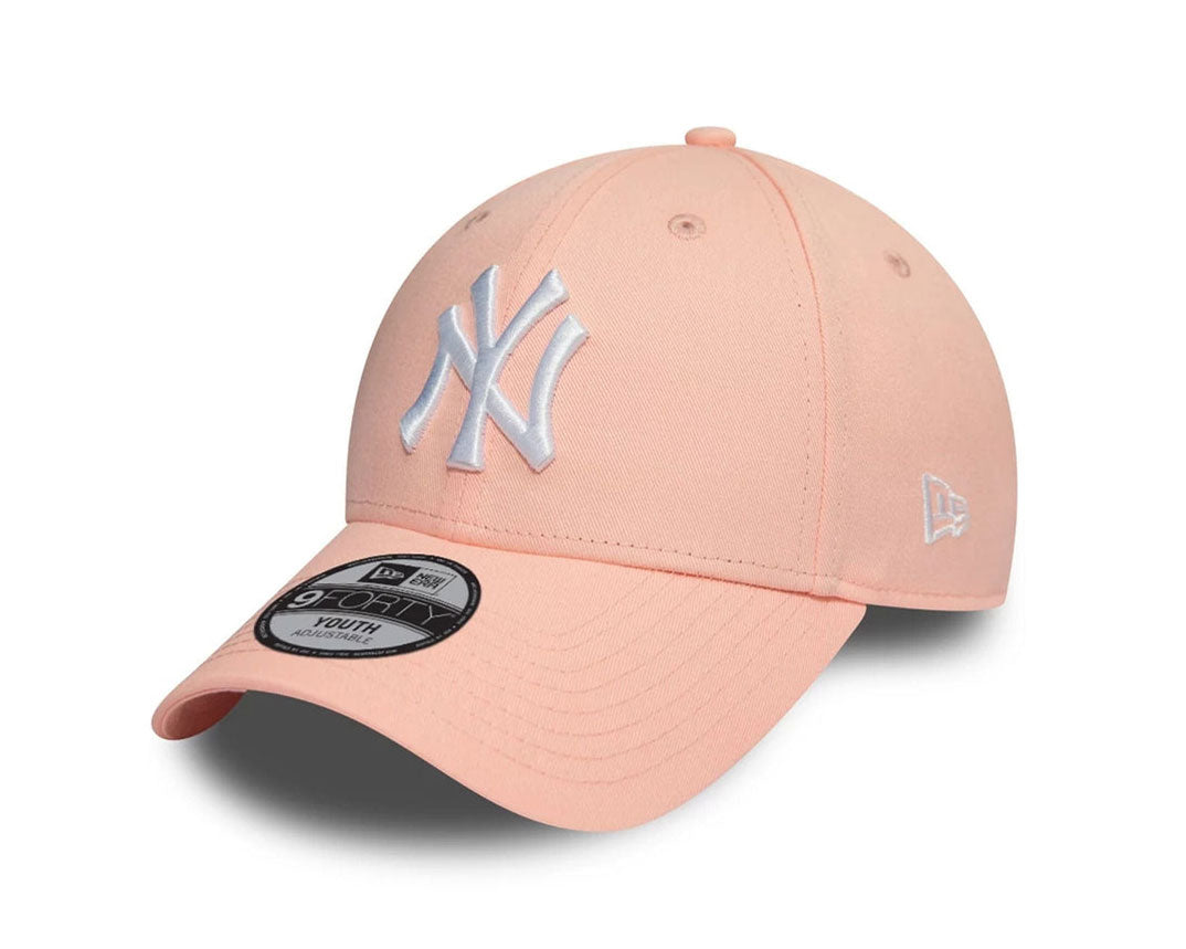 Cappellino New Era 9FORTY New York Yankees rosa bambina – vista frontale con logo Yankees ricamato e visiera curva