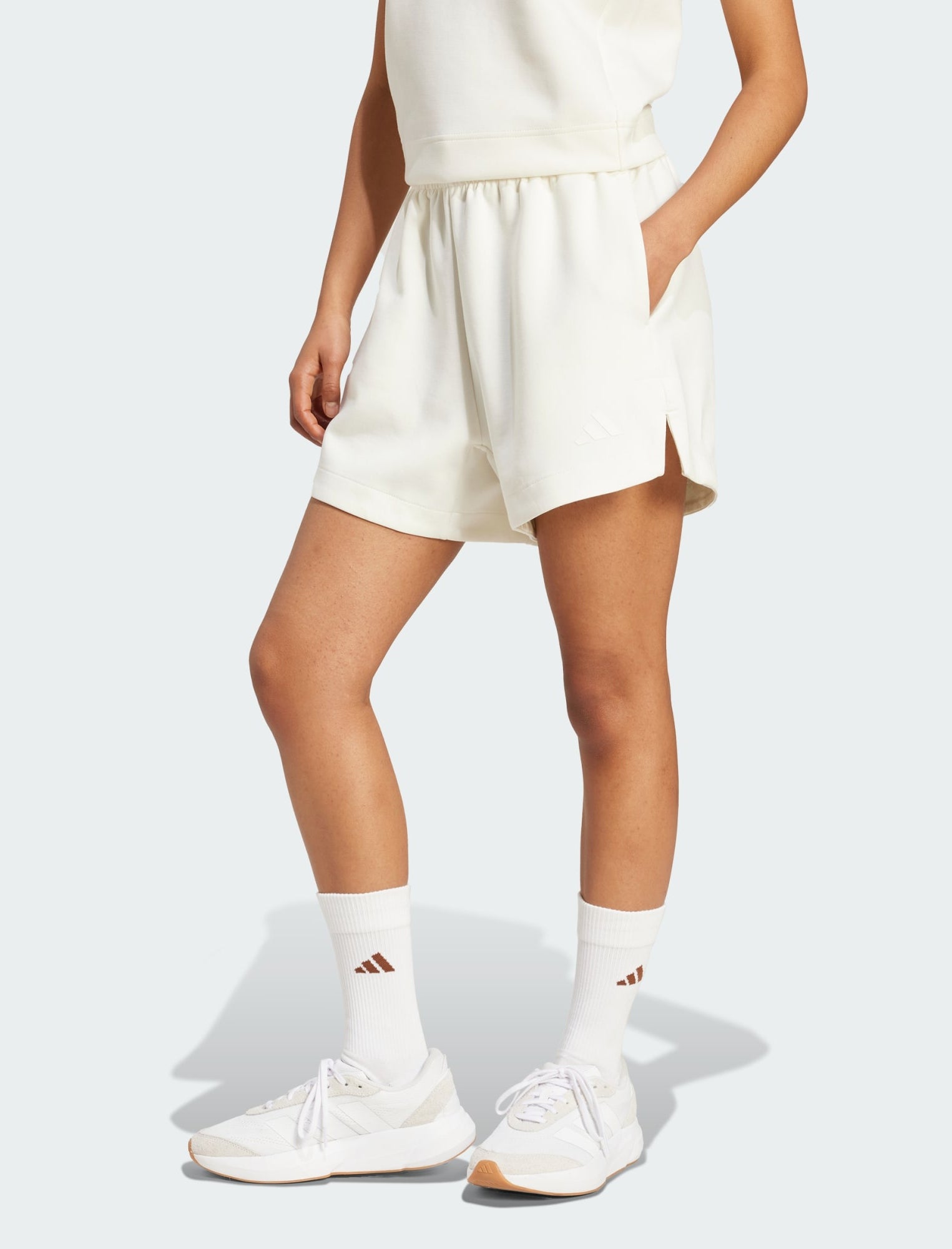 Shorts Adidas Soft Luxe Loose JV9876 Off White donna vista frontale