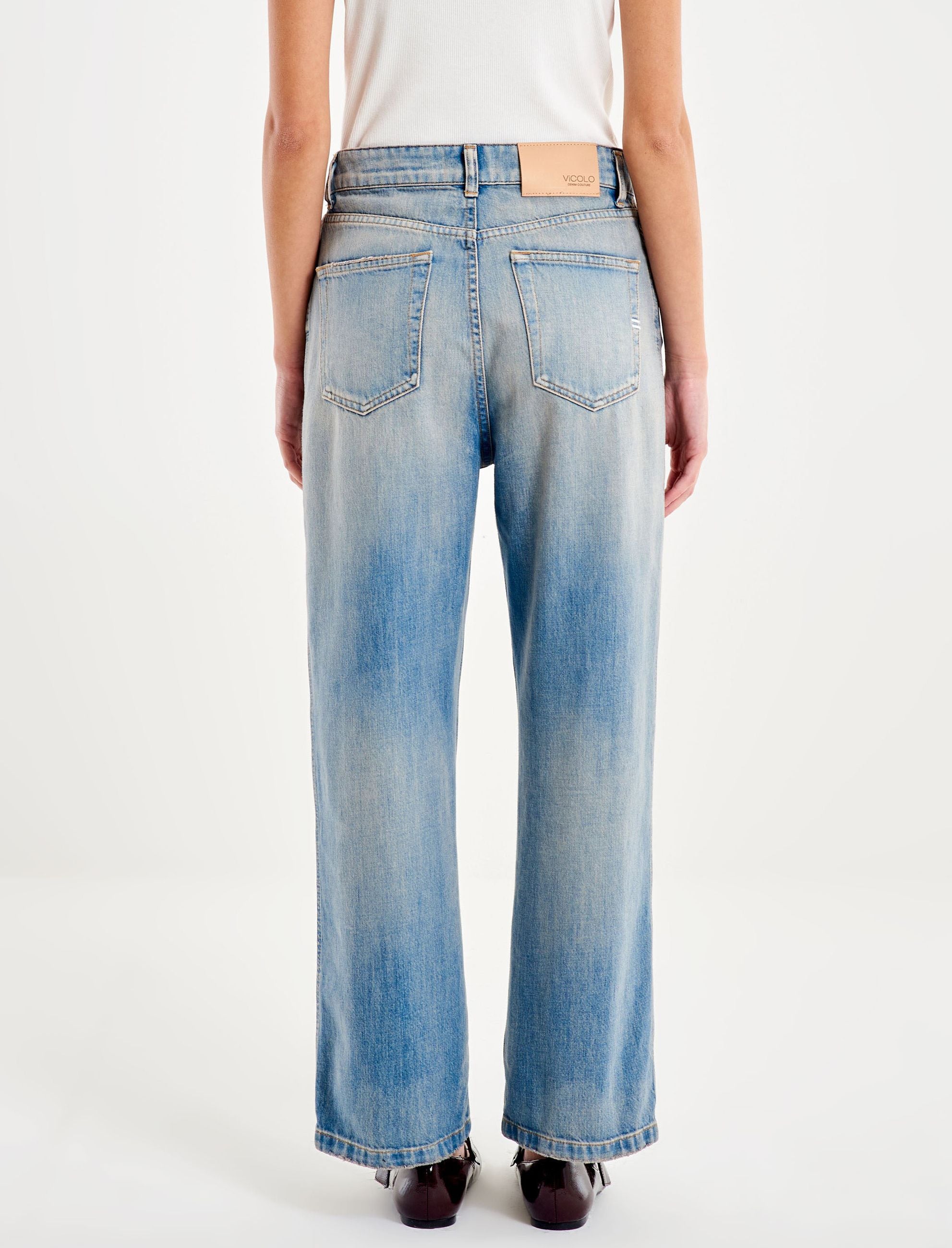 Jeans Vicolo Icon Kate DAB5092 vita alta straight fit denim chiaro effetto vintage donna