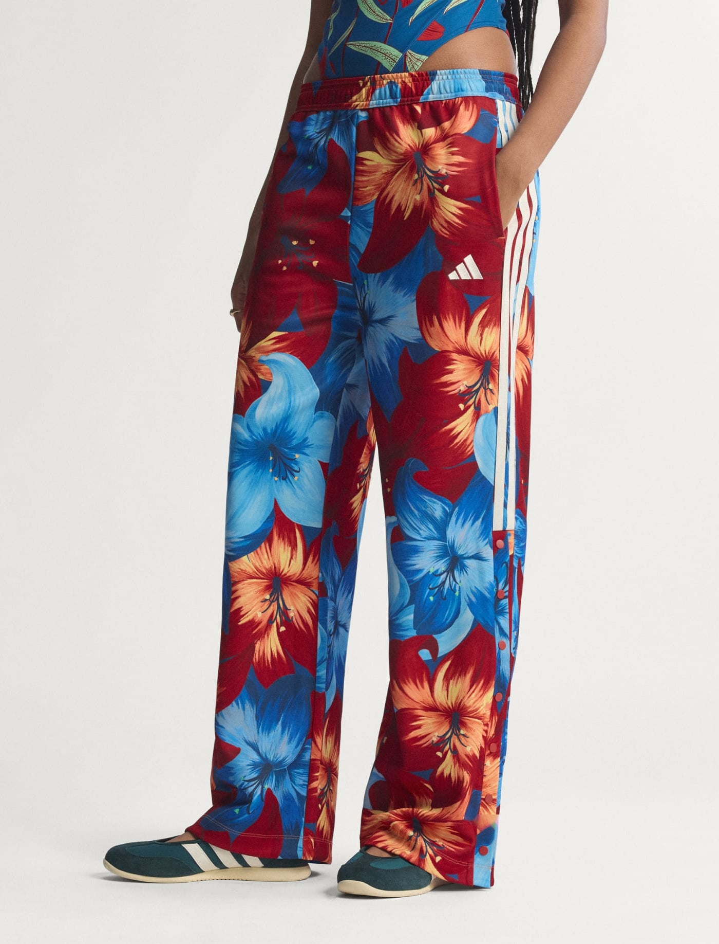 Pantalone Adidas x Farm Rio of House Tiro KD4633 Light Blue Donna