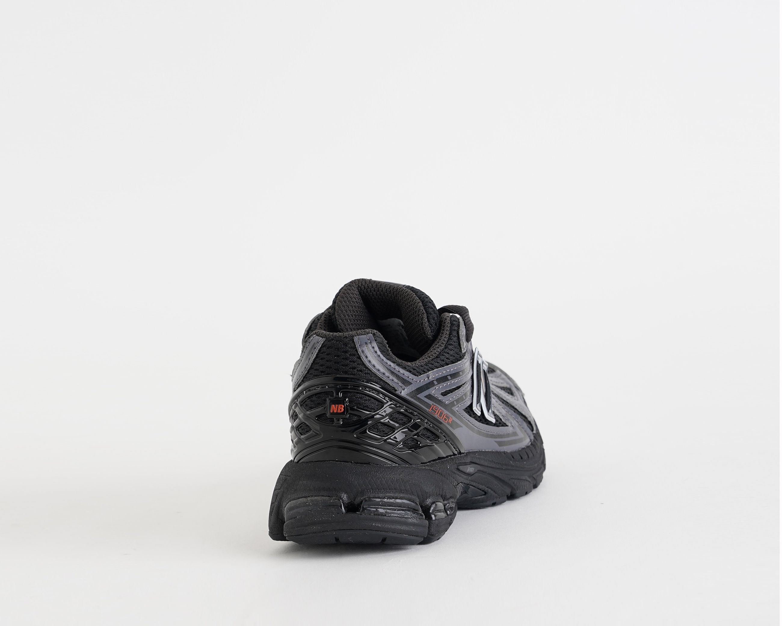 Sneakers New Balance P190697P Black/Black Cement