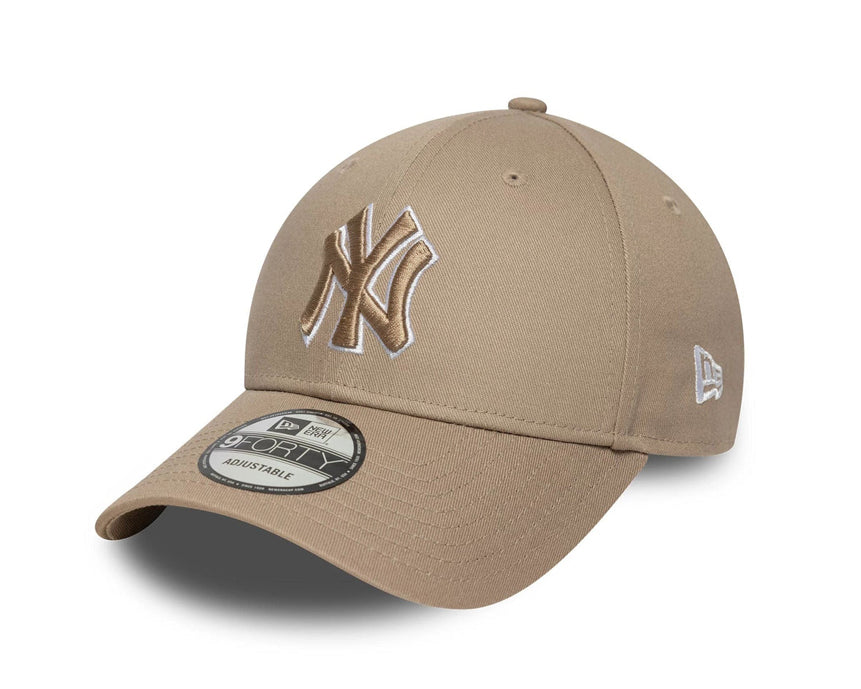 Cappello New Era 9FORTY New York Yankees MLB Outline 60675524 Marrone Pastello Uomo