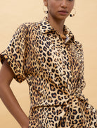 Camicia manica corto nodo stampa animalier Lola Casademunt LS2615007 Marrone-Multi