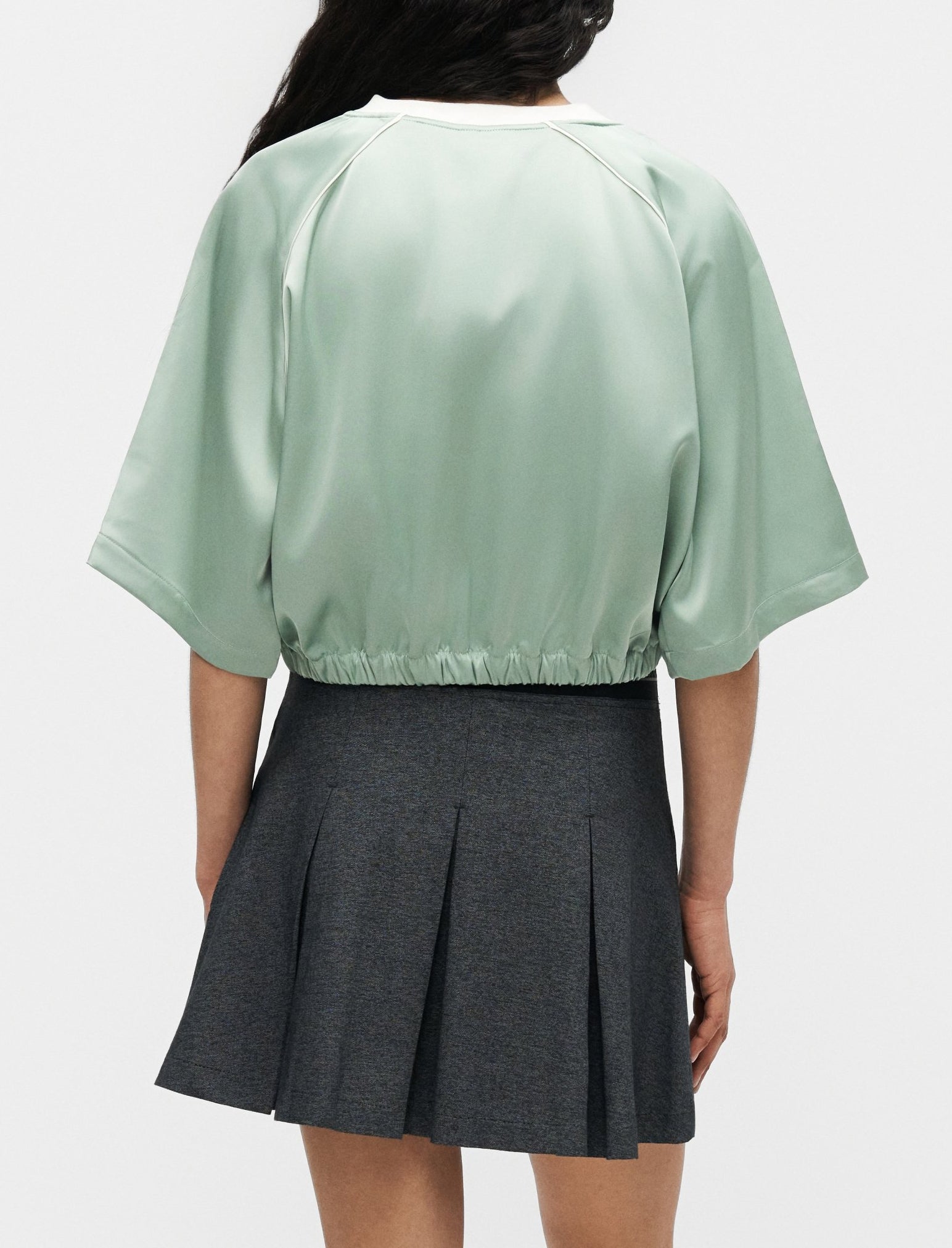 Top oversize satin Nike Sportswear IH1330-006 donna colore Steam/(Sail)