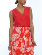 Top a pieghe scollo a V Lola Casademunt LS2615093 Rosso 
