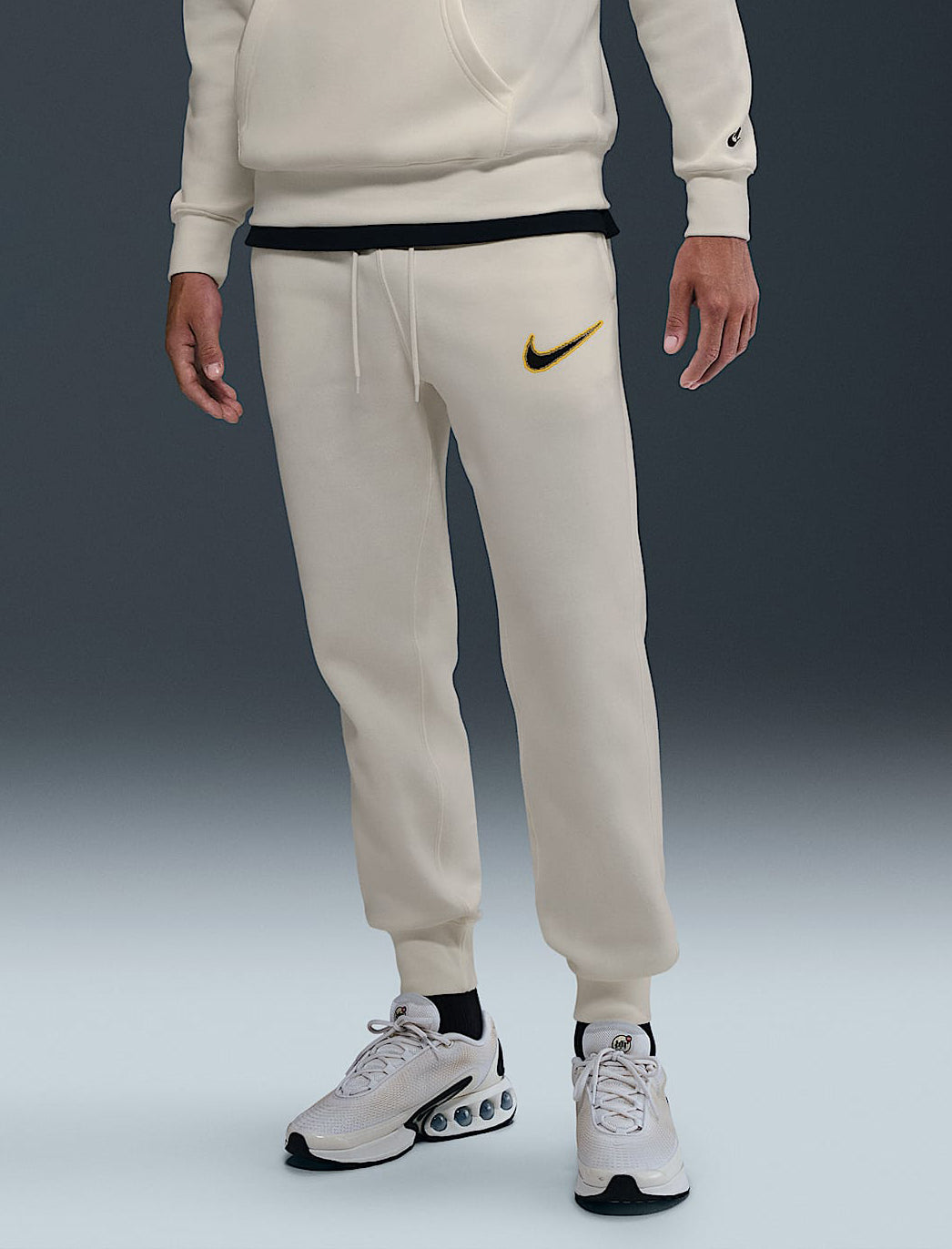 Pantaloni jogging in pile Nike Sportswear Club HV0865 133 Uomo