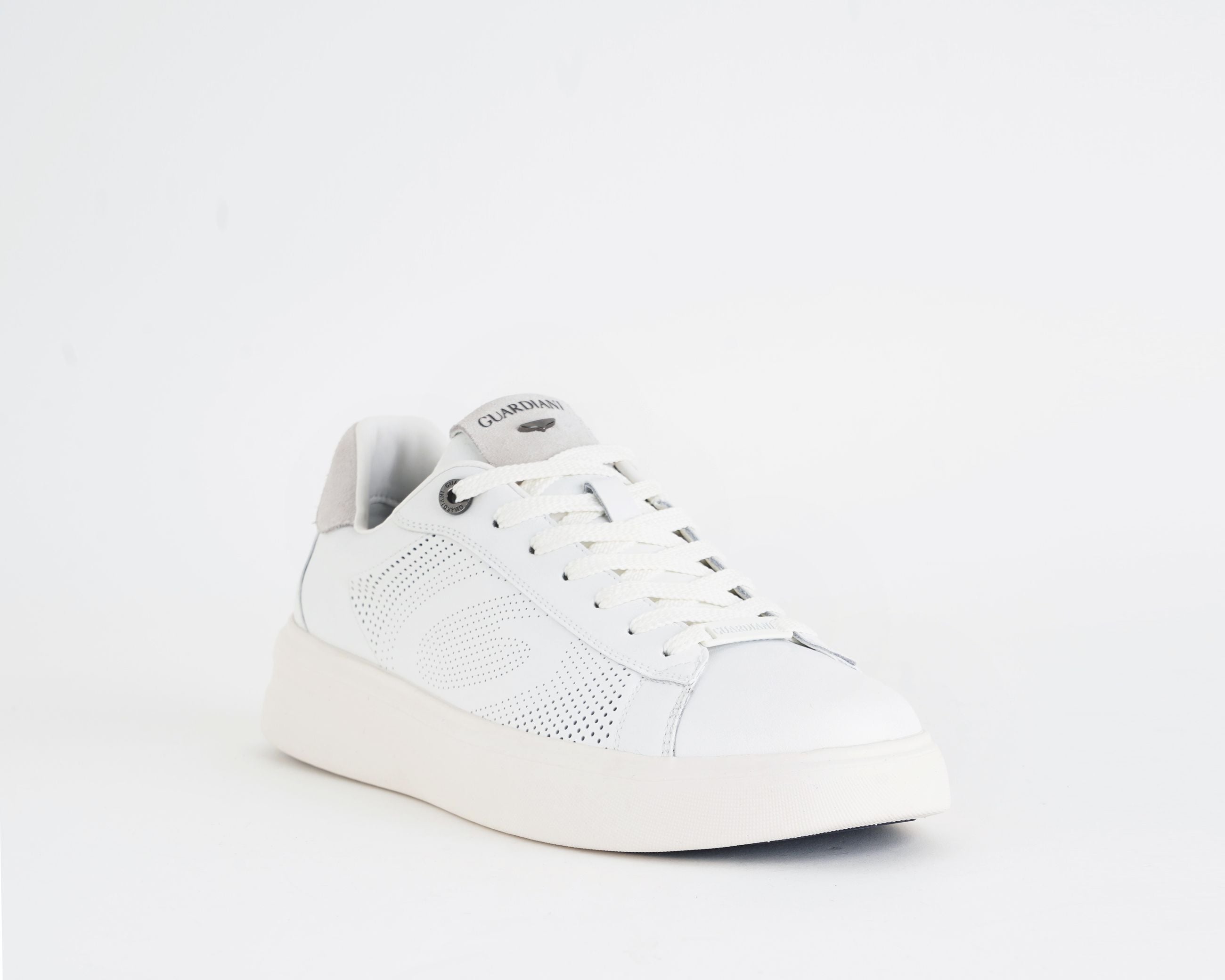 Sneakers Guardiani Aeris Punched GM61043A White (051) – GUARDIANI