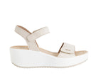 Sandali con zeppa IGI&CO 1161622 panna da donna, tomaia in pelle con strappi, zeppa 55 mm
