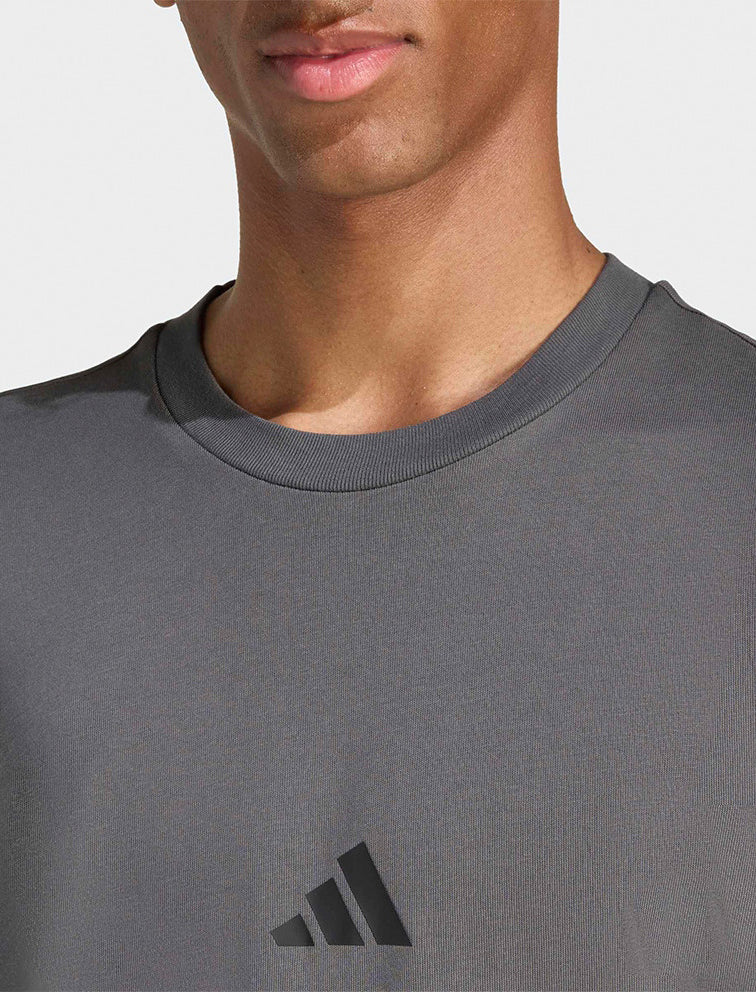 Adidas Sportswear Future Icons KD5223 t-shirt uomo grigio grey six, 100% cotone con tre strisce sulle spalle, vestibilità regolare