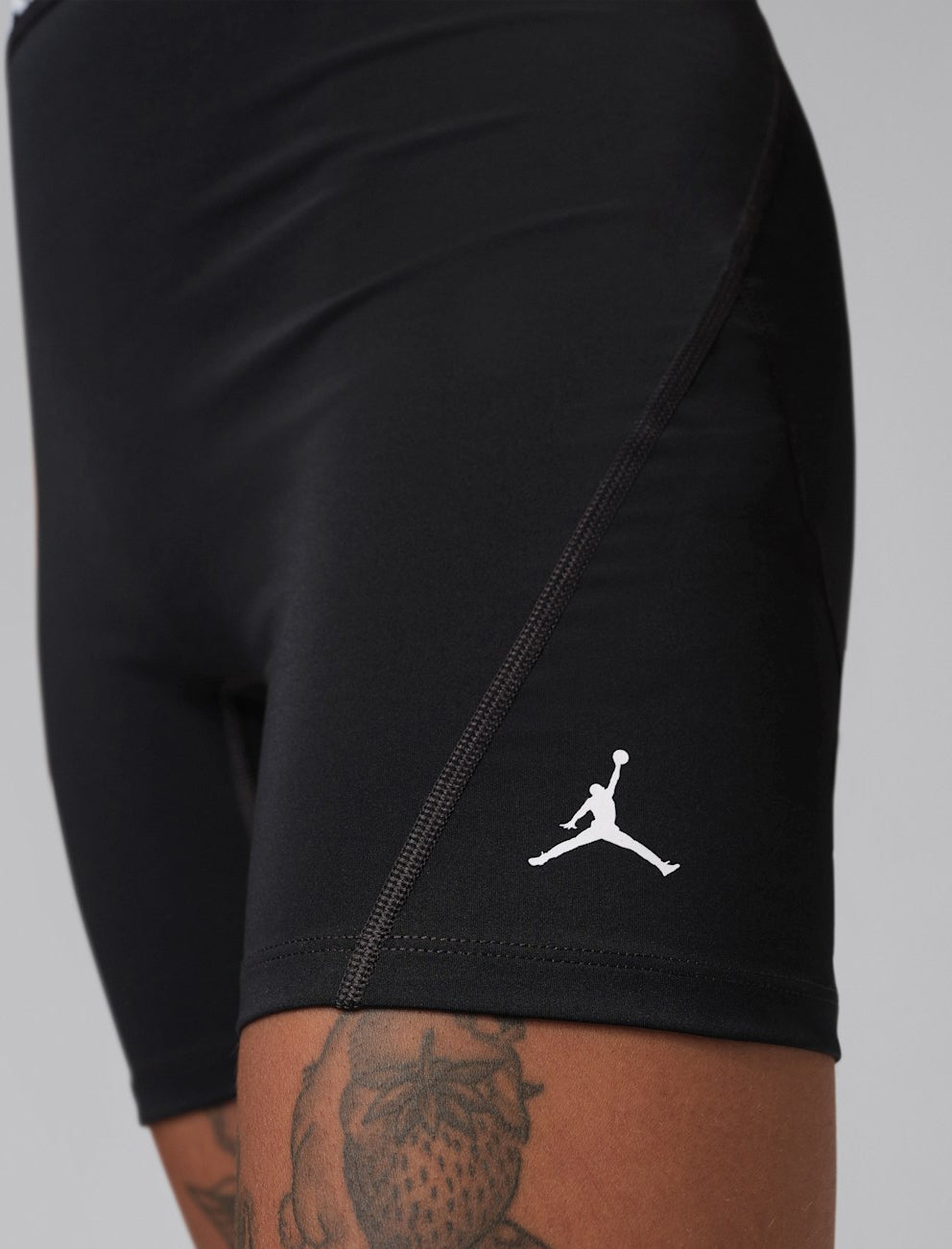 Shorts vita alta Jordan Sport Essentials IF2266-010 donna colore Black/(White)
