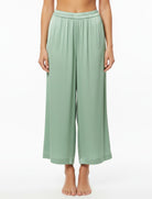 Pantaloni corti Aggel SS04005F Aloe