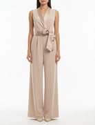 Tuta intera Vicolo TAB0260 donna beige con colletto e cintura in raso