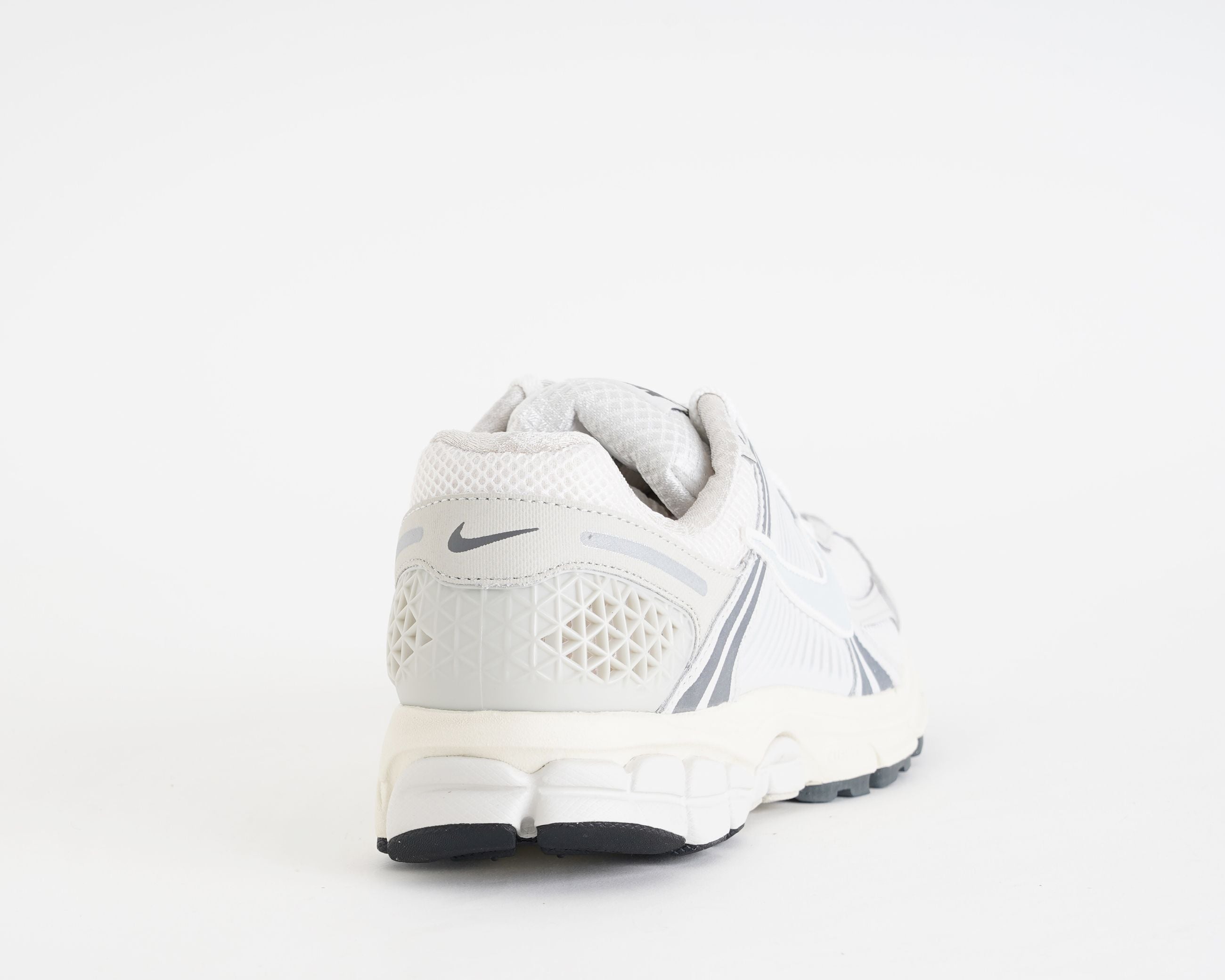 Sneakers Nike Zoom Vomero 5 HF0731-007 Platinum Tint/Photon Dust
