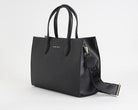 Borsa a spalla Marc Ellis Ceylan MF Donna – vista laterale, profilo H.28×L.36×P.15 cm con tracolla regolabile rimovibile BLACK
