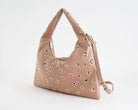 Borsa a spalla Marc Ellis Mariah Studs moka mousse da donna, ecopelle con borchie e tracolla rimovibile
