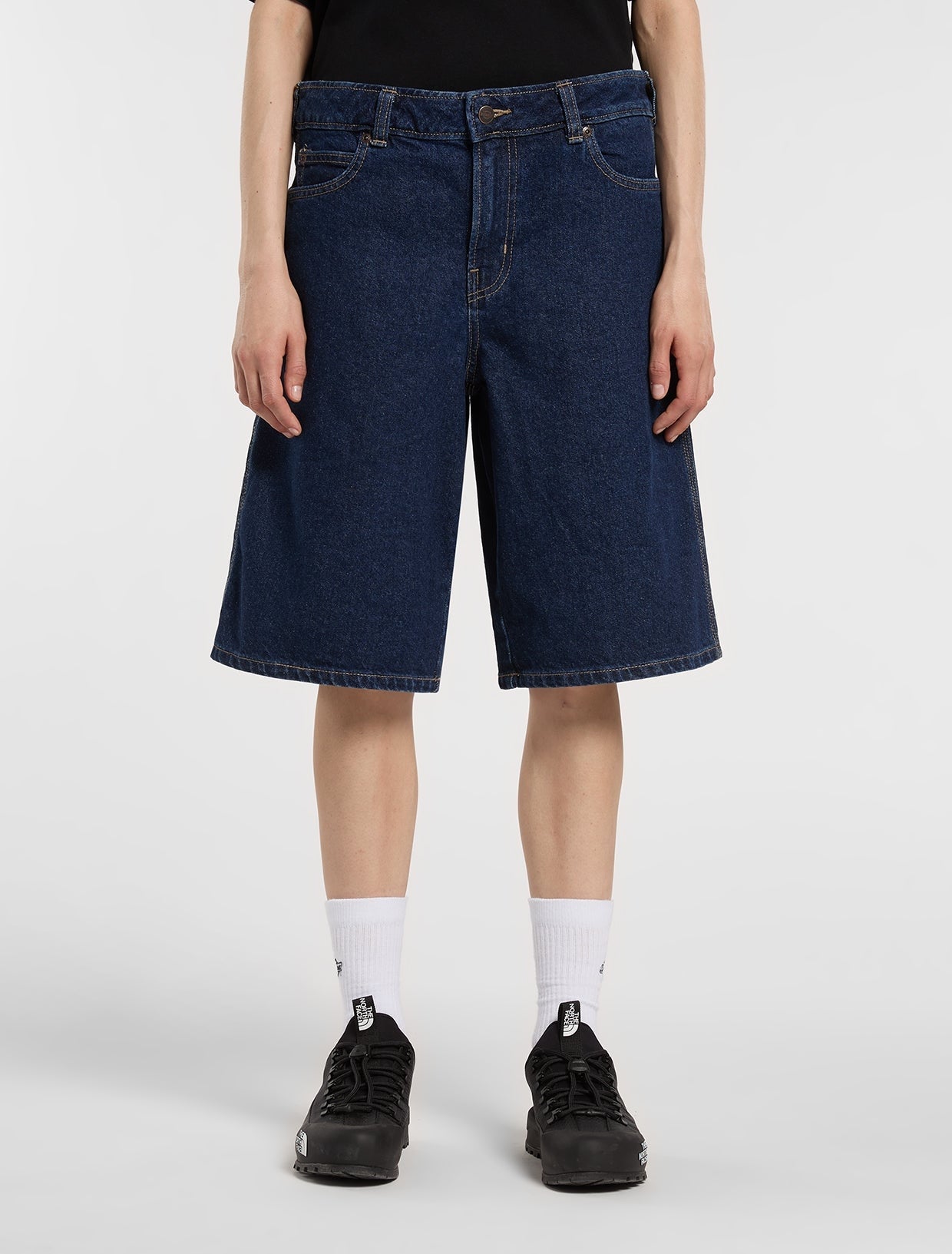 Dickies 957 13-Inch Shorts Dark Indigo DK0A88JS0DD1 – Shorts donna in denim workwear