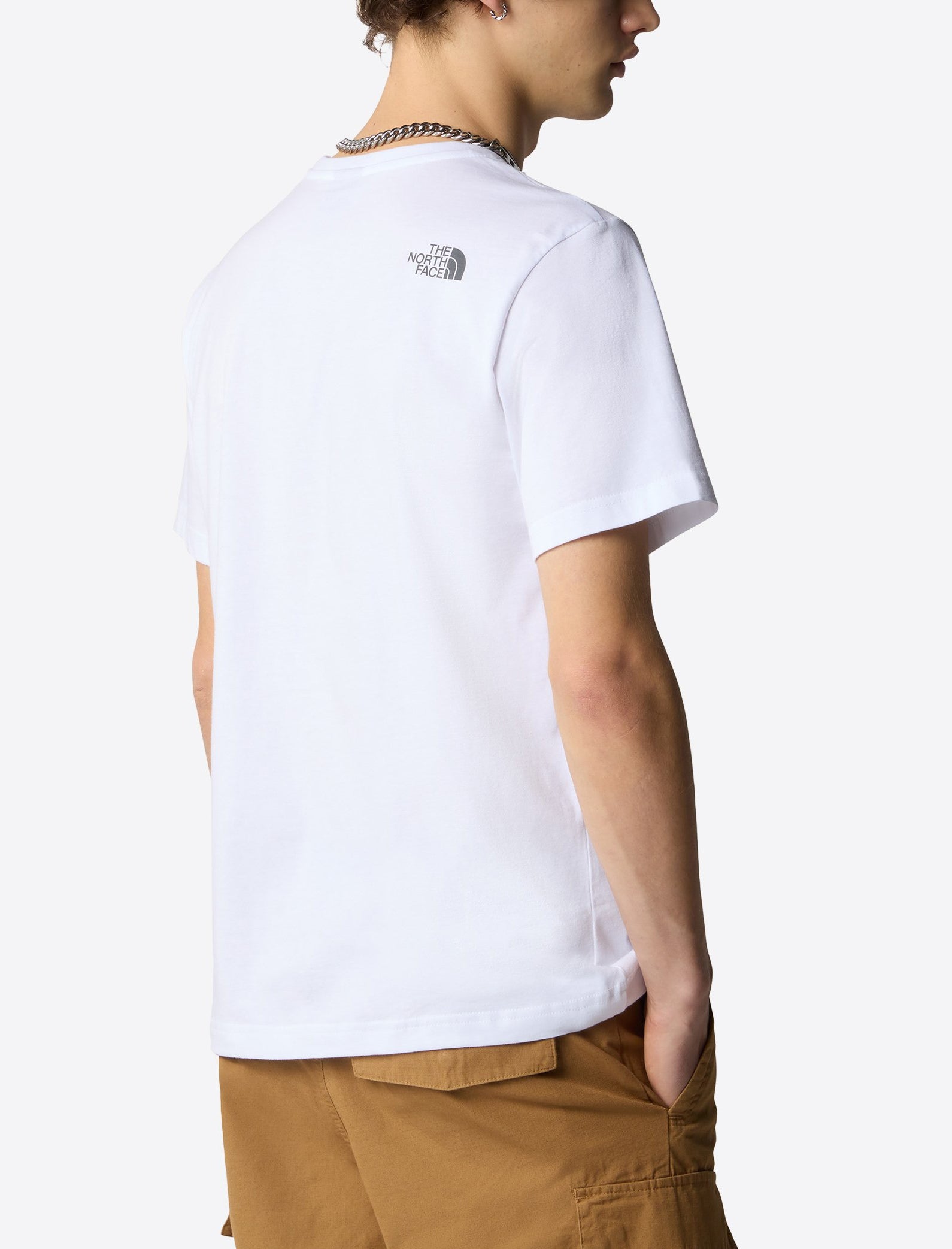THE NORTH FACE NF0A8GUXFN41 T-Shirt Mountain Line Regular colore Bianco (TNF White) 