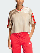 Adidas T-Shirt Stadium JZ1073 Crystal Linen – t-shirt donna indossata, vista frontale