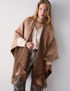 Poncho Liu Jo Double New Logo Chain 2F6039 T2742 Cammello