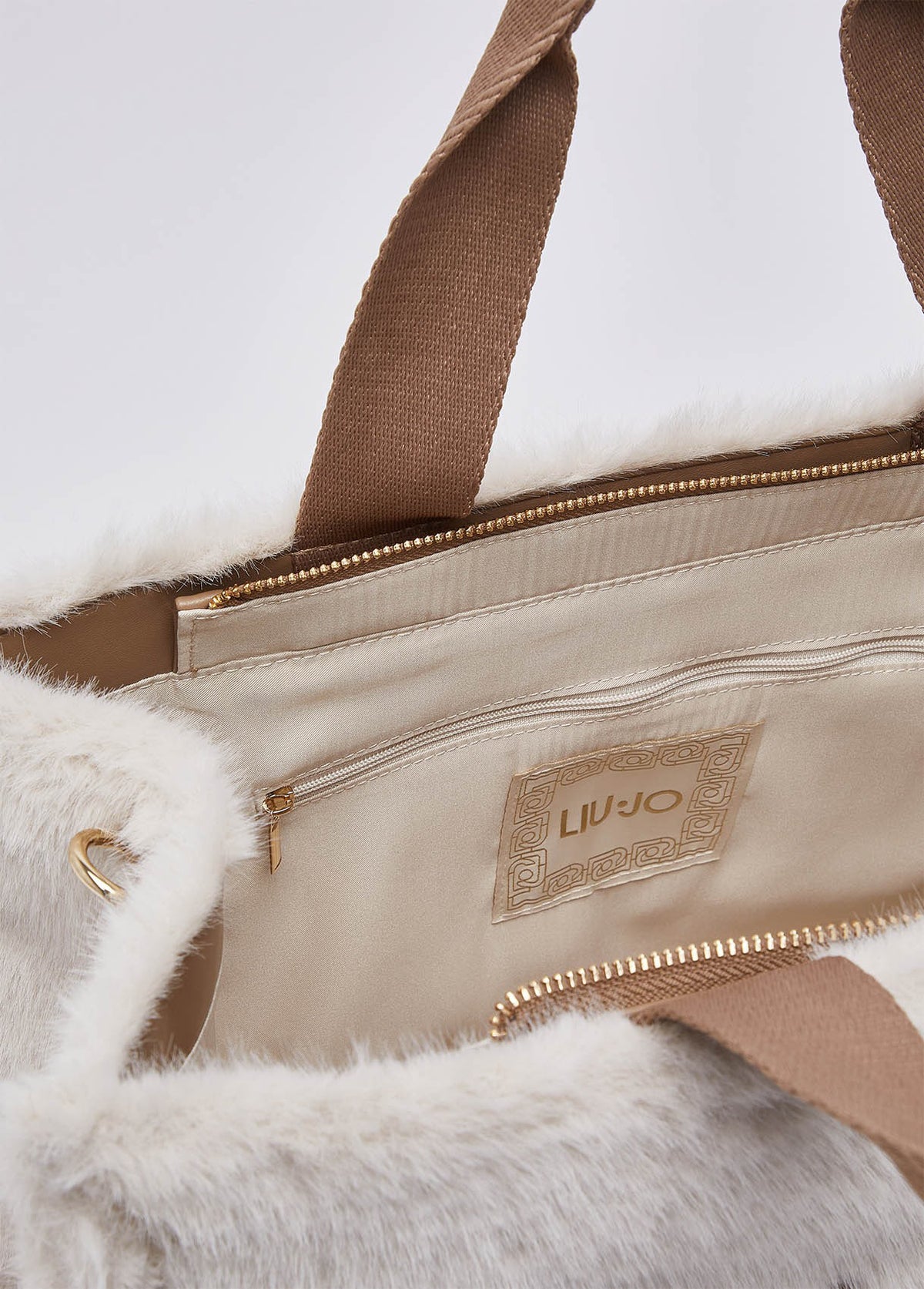 Tote bag L in teddy Liu Jo 2F6037 E0218 Burro