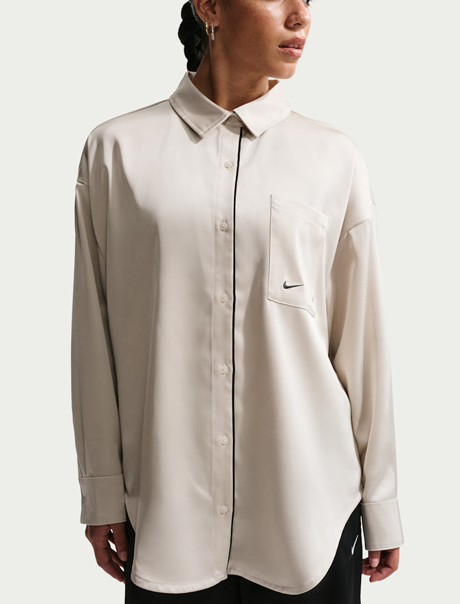 Top oversize a maniche lunghe in raso Nike IM0575-072 Light Bone (Black) Donna