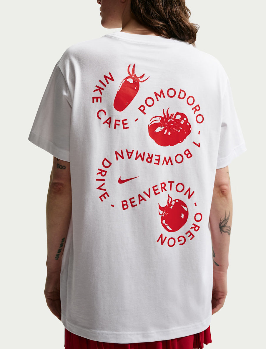 T-Shirt oversize Nike Sportswear Cafe Tomato IH8036-100 donna colore White