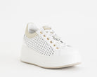 Sneakers con zeppa IGI&CO 1146911 bianco da donna, tomaia in nappa con lacci, zeppa 55 mm
