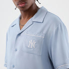 Camicia maniche corte New Era New York Yankees MLB 60856138 colore blu pastello Pastel Blue (450)
