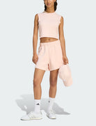 Adidas Shorts KD2103 Blush Pink – outfit completo, look casual donna