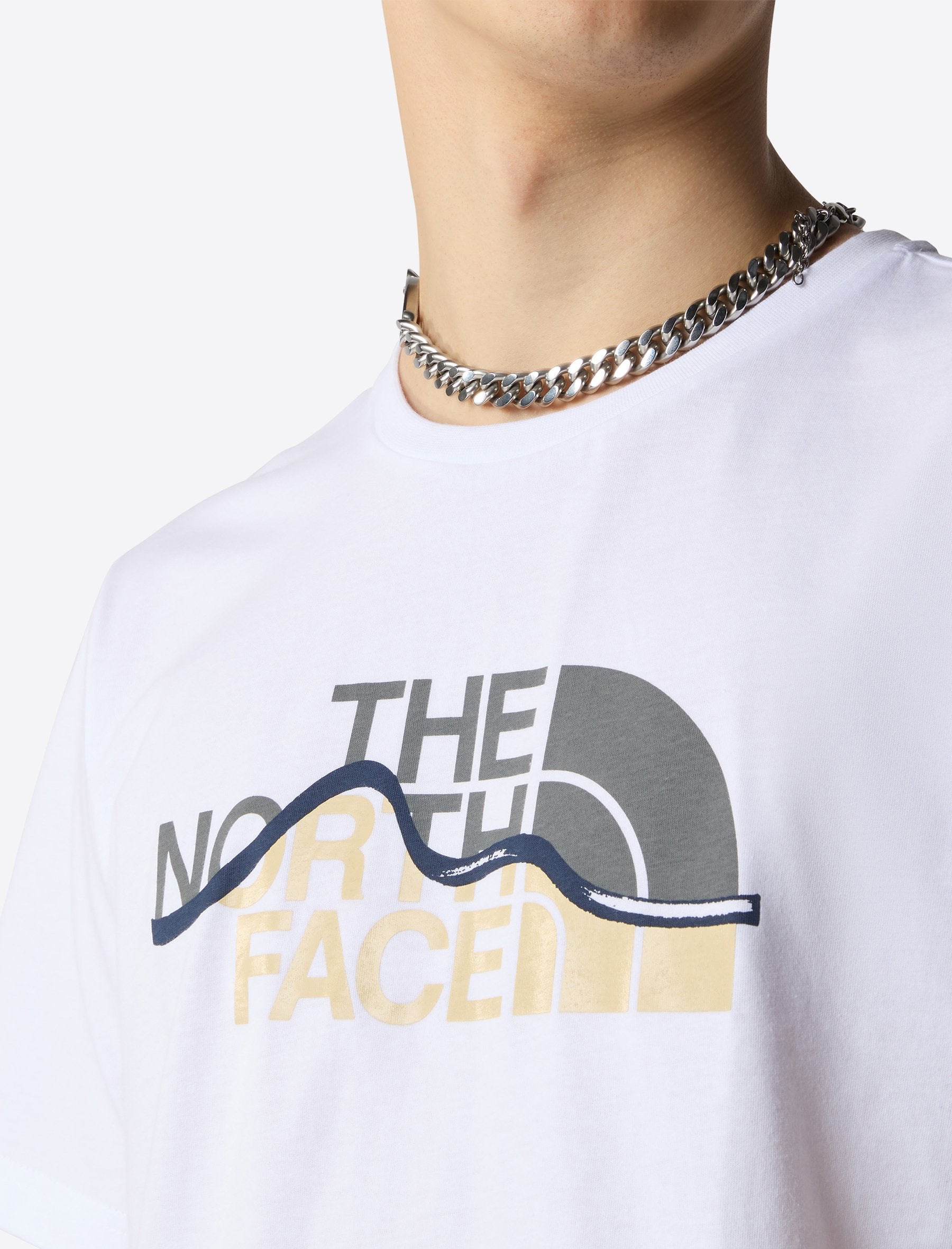 THE NORTH FACE NF0A8GUXFN41 T-Shirt Mountain Line Regular colore Bianco (TNF White) 