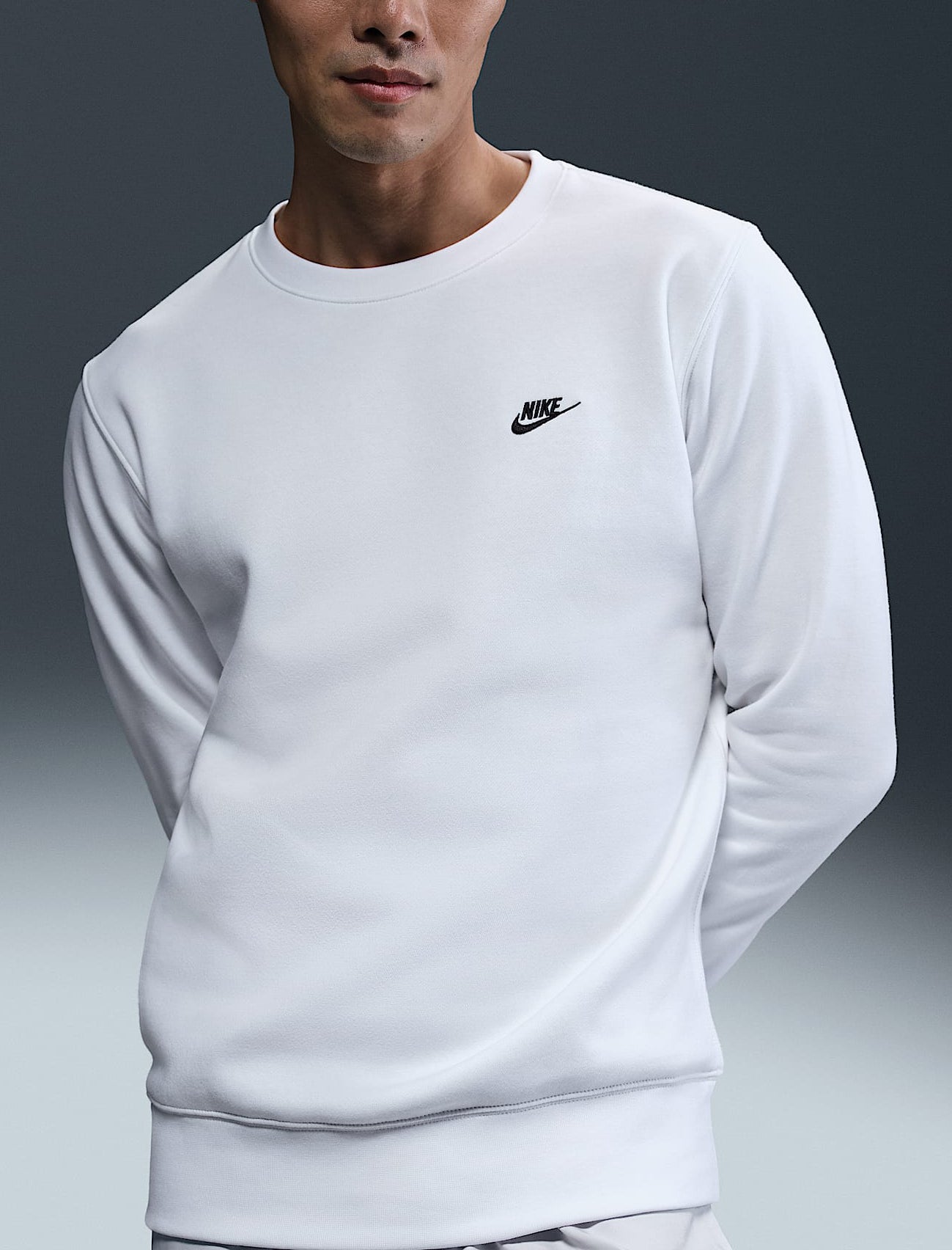 Felpa girocollo Nike Club FN3886 100 Uomo