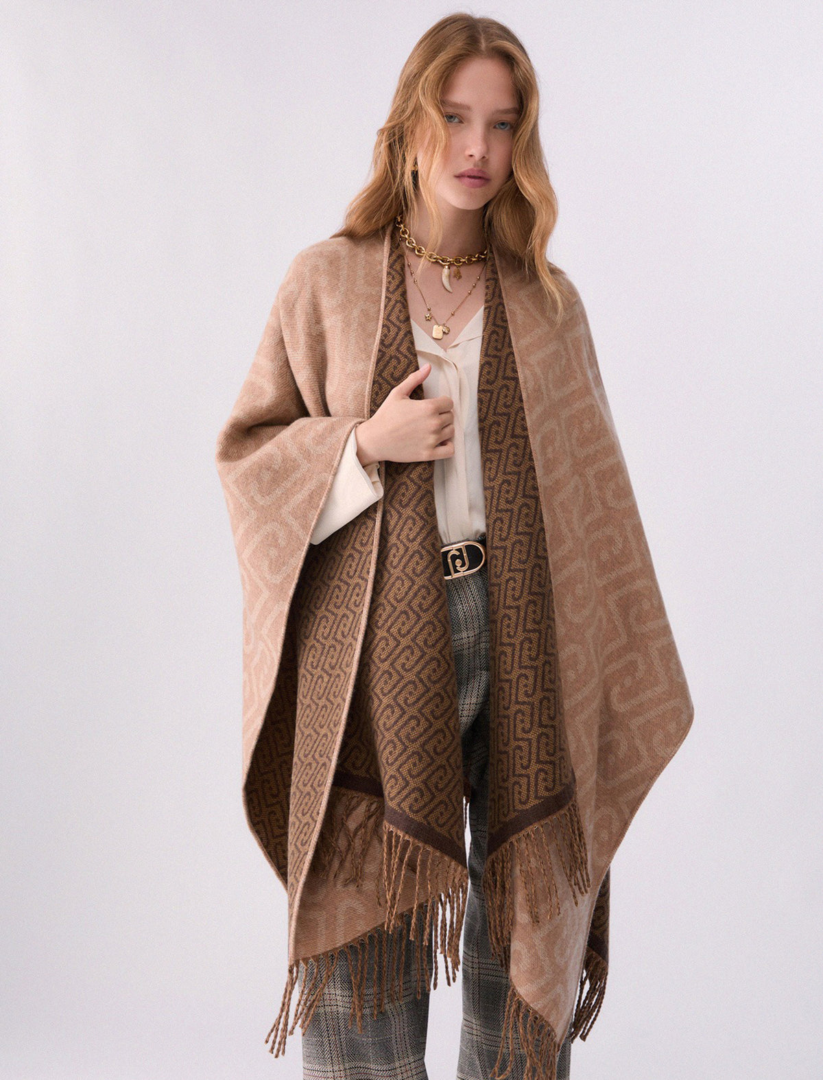 Poncho Liu Jo Double New Logo Chain 2F6039 T2742 Cammello